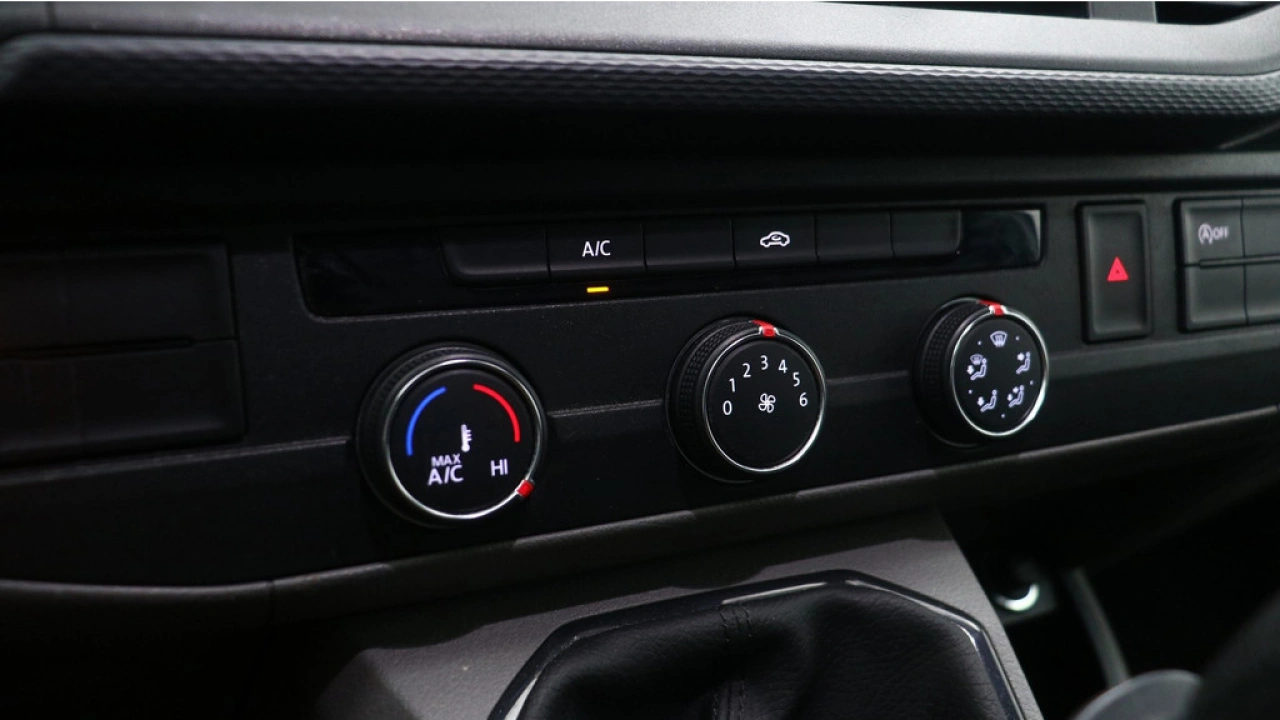 VW Bedrijfswagens Transporter L2H1 2.0 TDI 110pk Economy Business