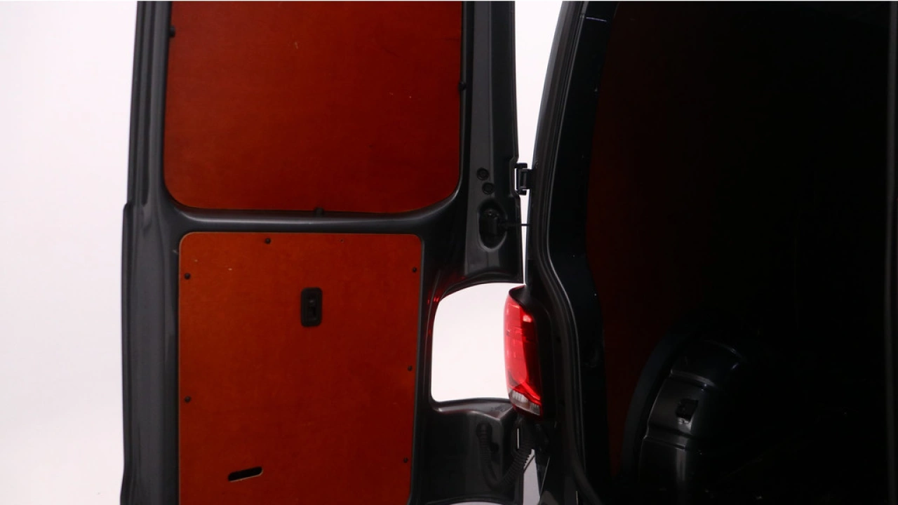 VW Bedrijfswagens Transporter L2H1 2.0 TDI 110pk Economy Business