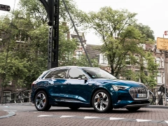 Audi scherpt elektro-offensief aan