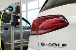 Van den Udenhout ontwikkelt compleet en slim laadsysteem voor elektrische auto's