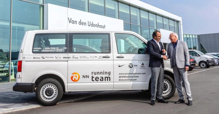 Van den Udenhout vervoert atleten NN Running Team