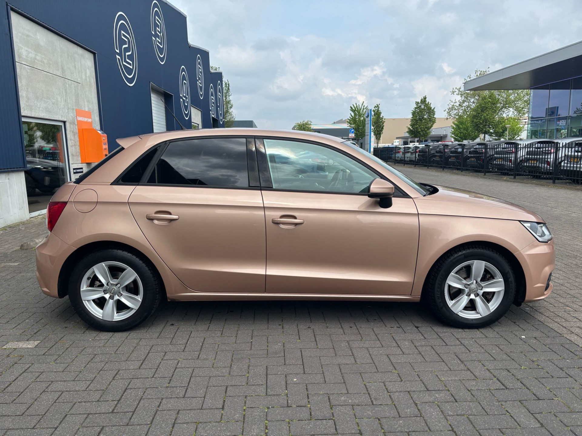 Audi A1