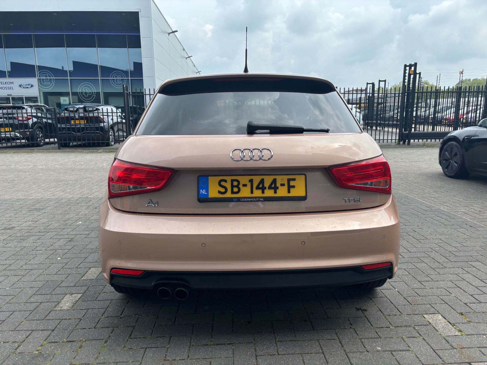Audi A1