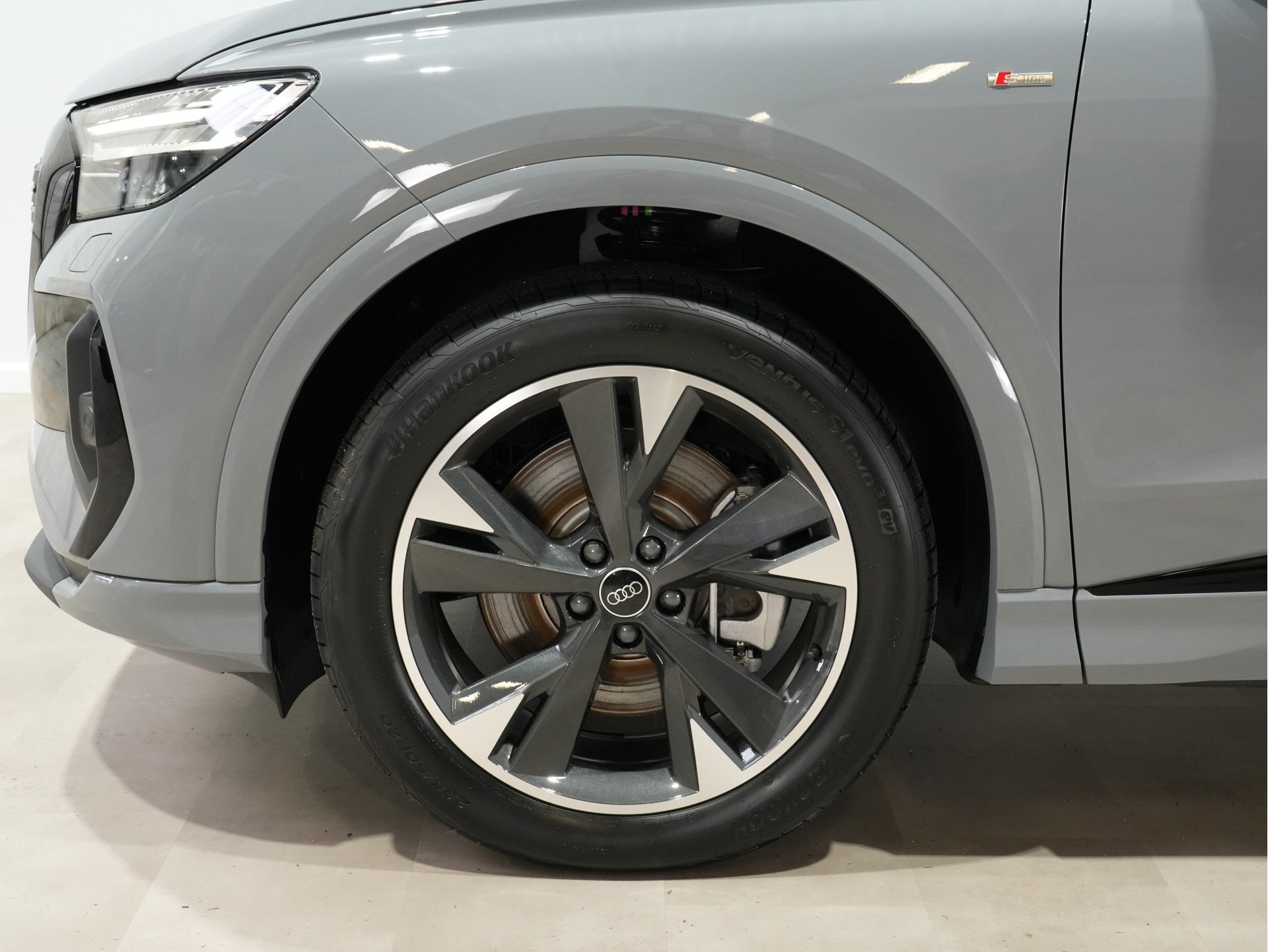 Audi Q4 Sportback e-tron