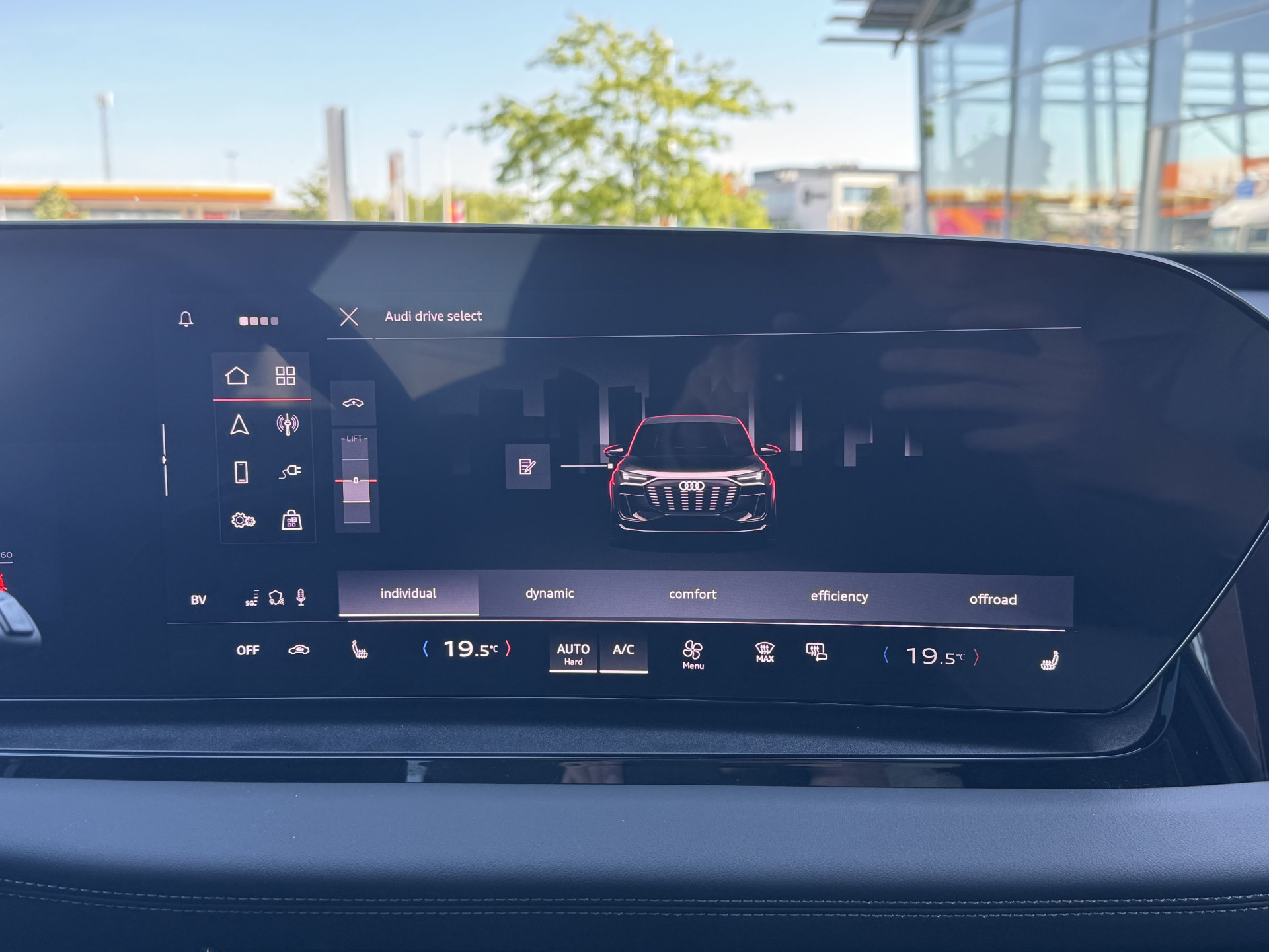 Audi Q6 SUV e-tron
