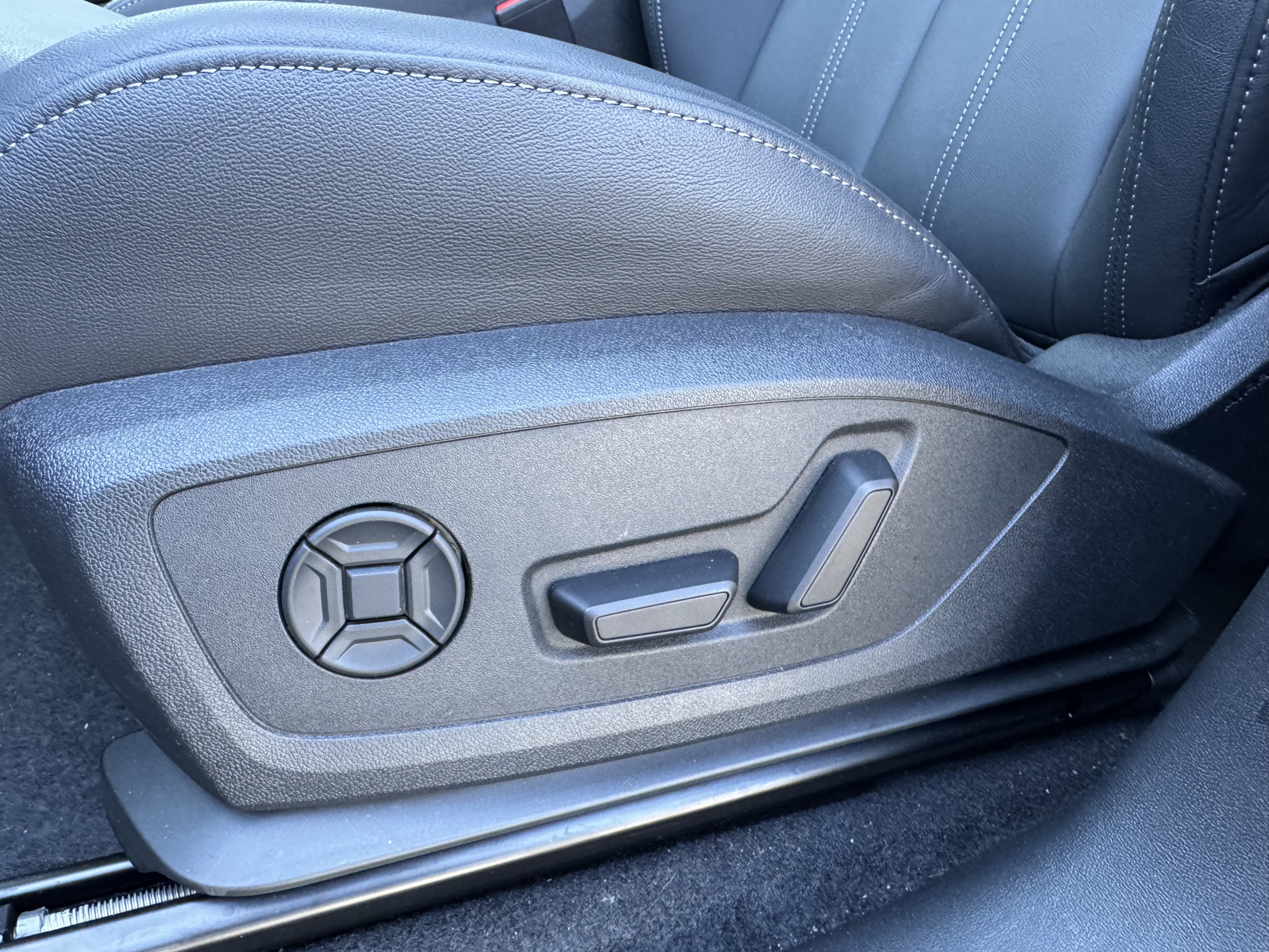 Audi Q6 SUV e-tron