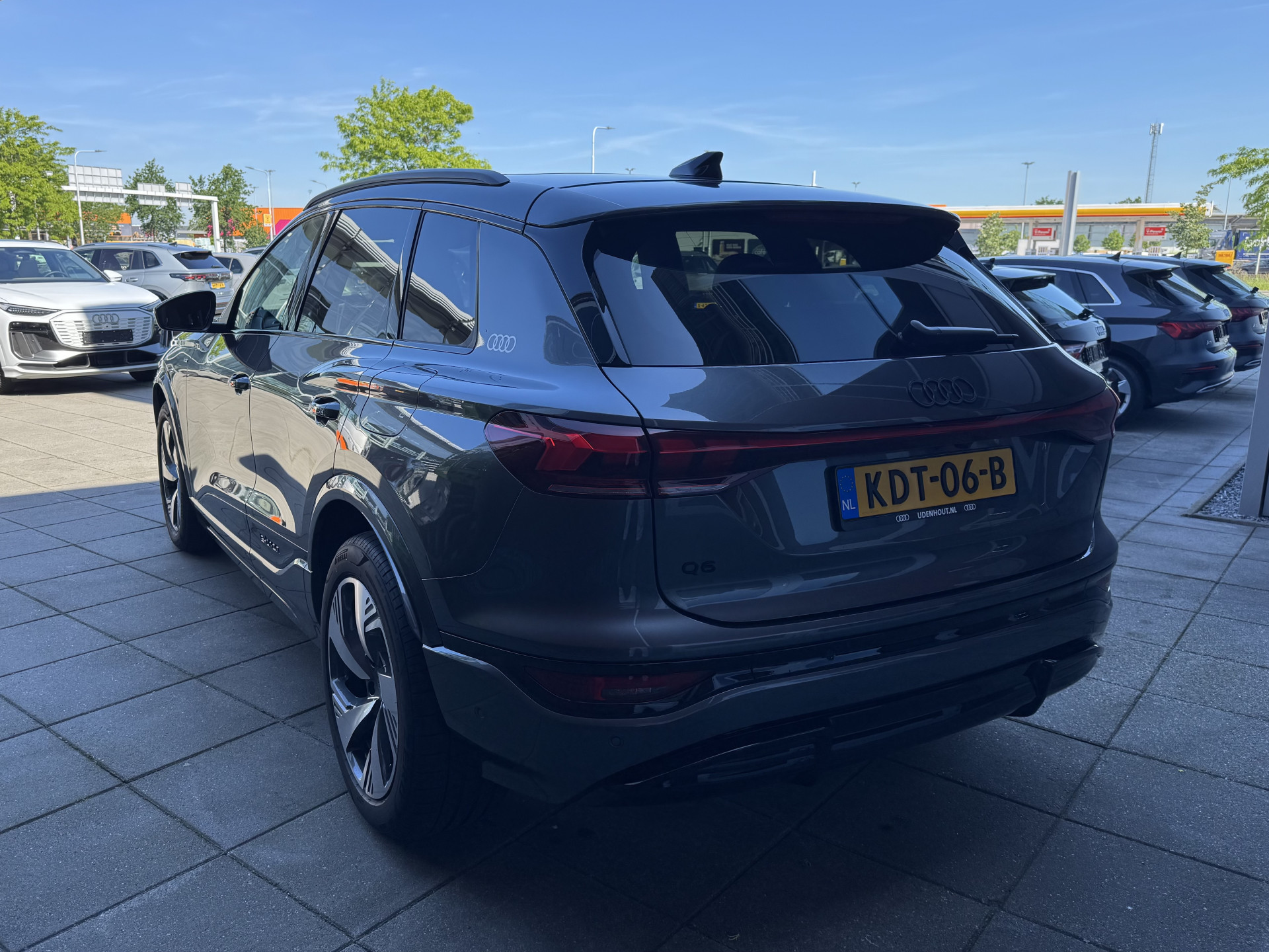 Audi Q6 SUV e-tron