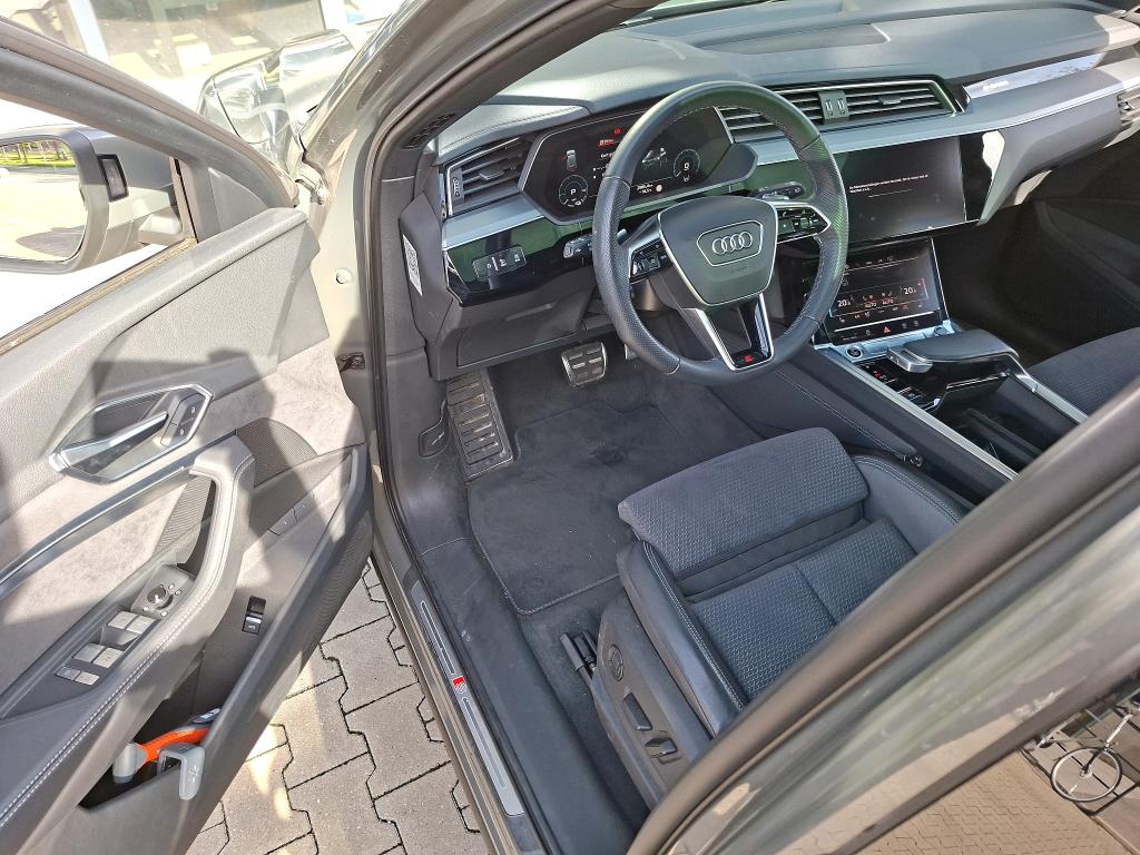 Audi Q8 e-tron