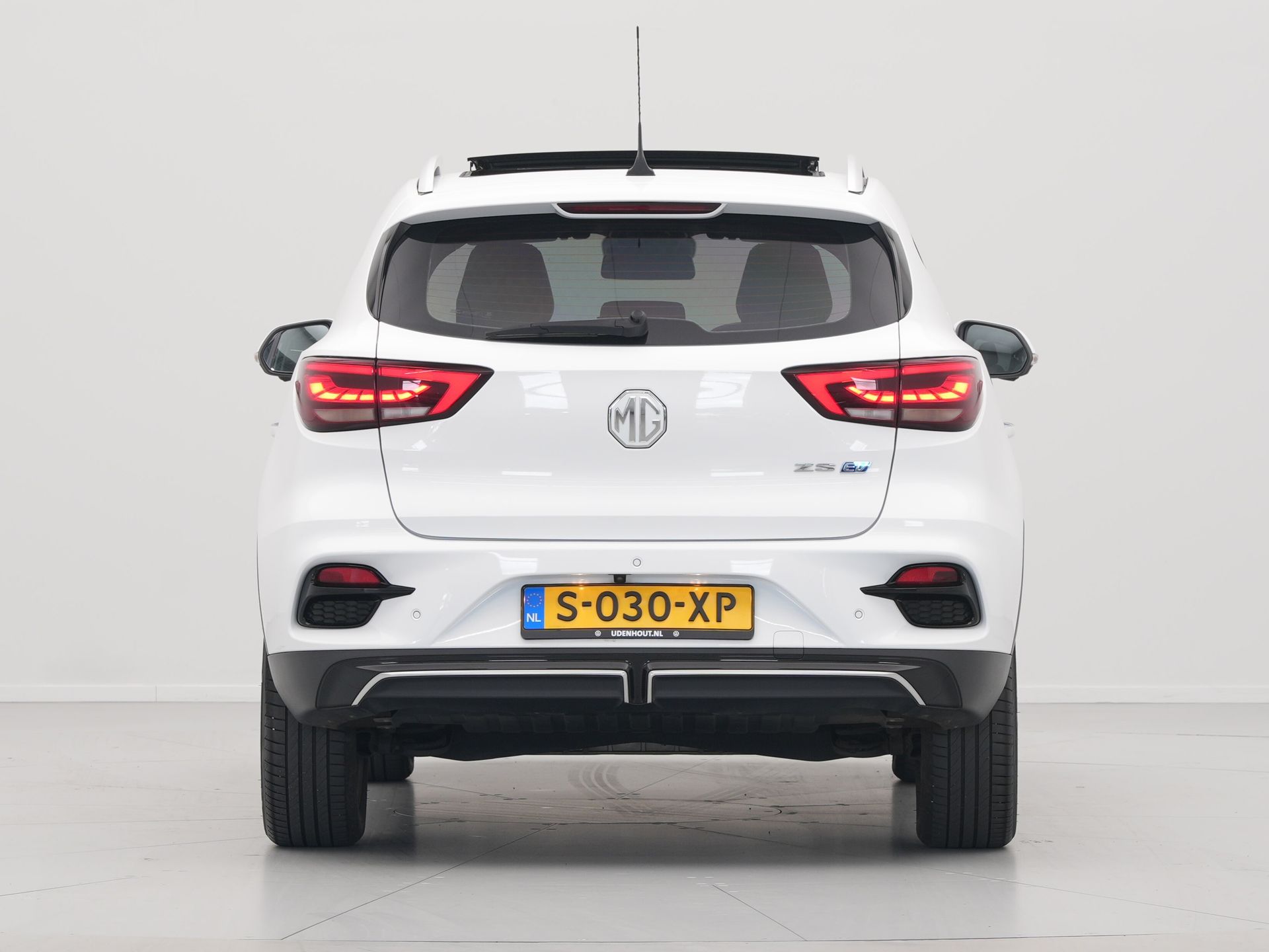 MG ZS