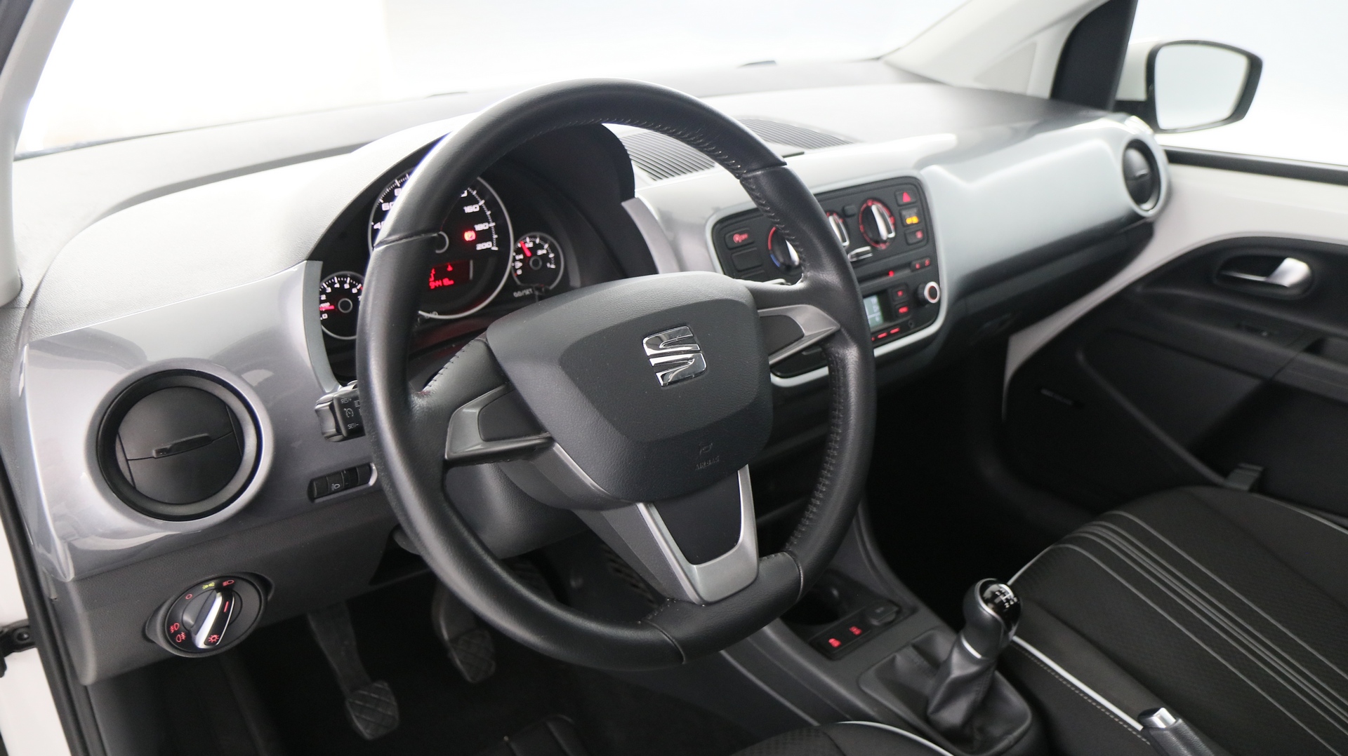 SEAT Mii