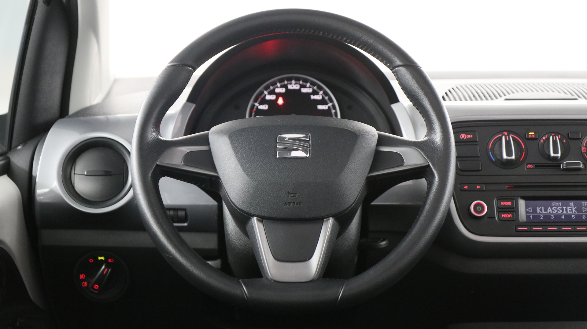 SEAT Mii