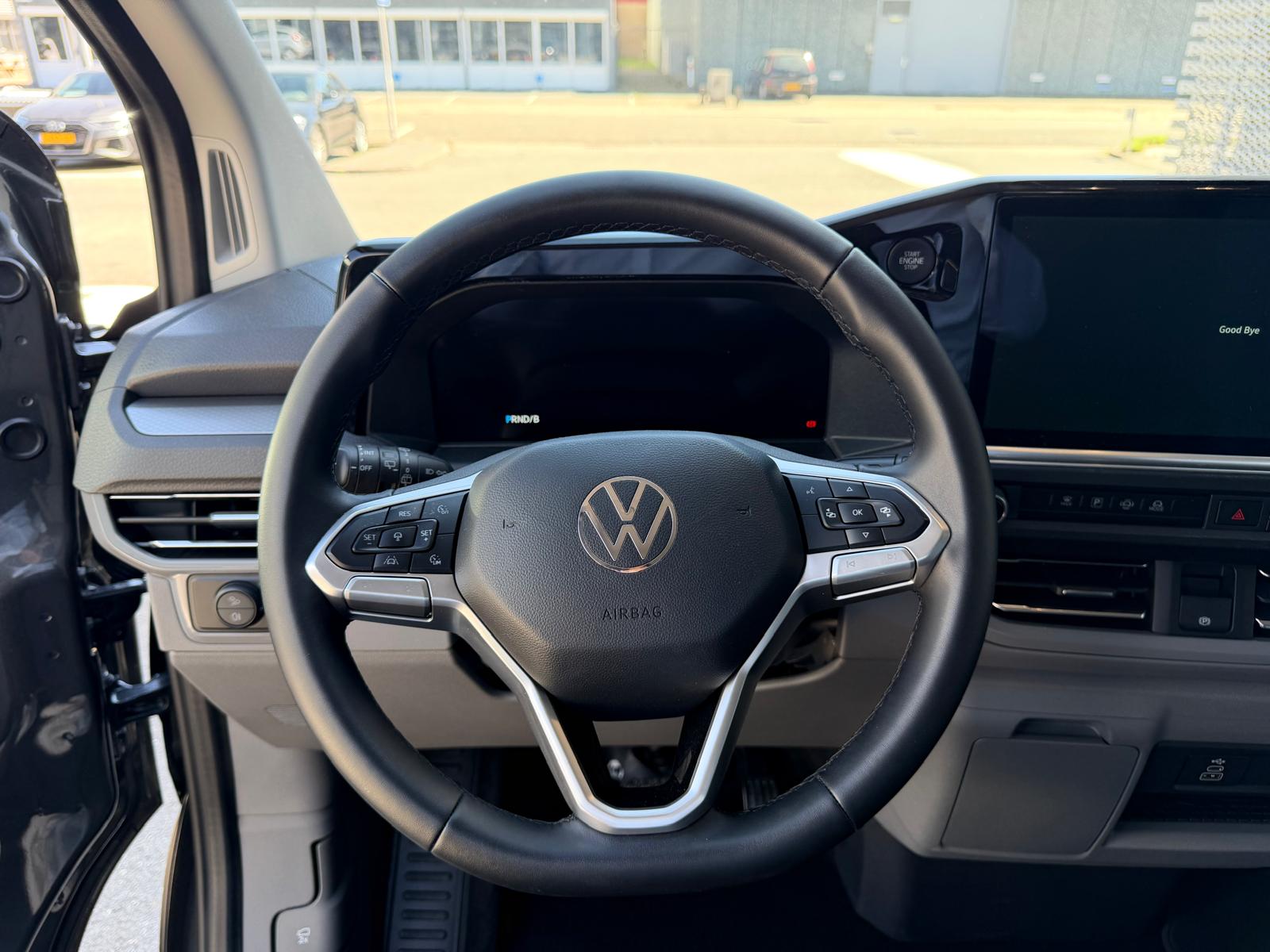 Volkswagen e-Caravelle