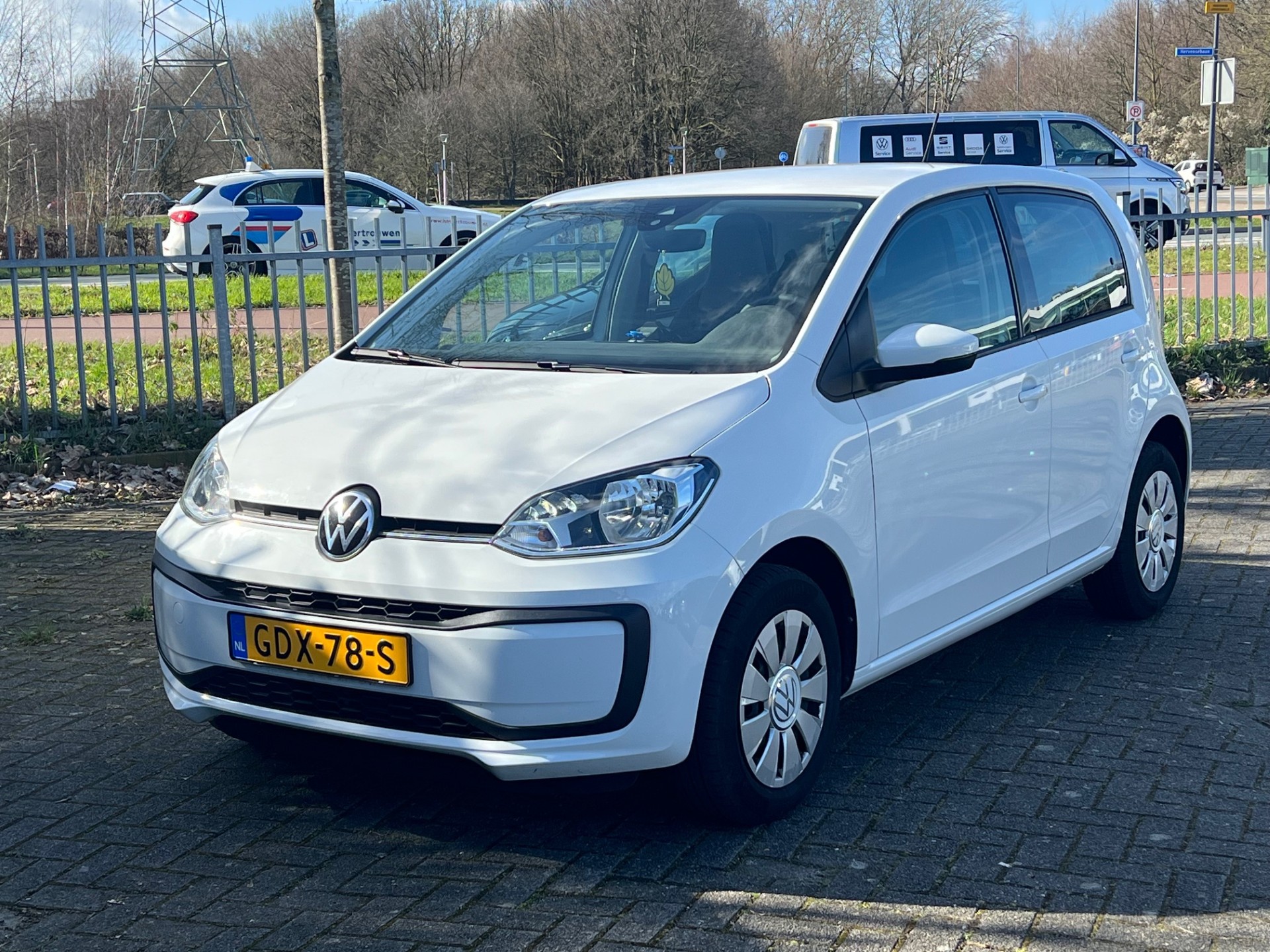 Volkswagen up!