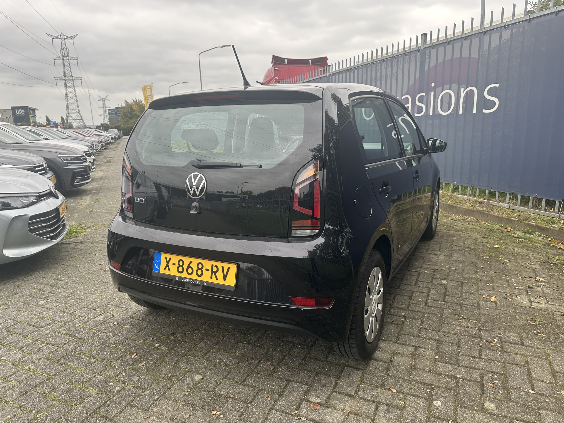 Volkswagen up!