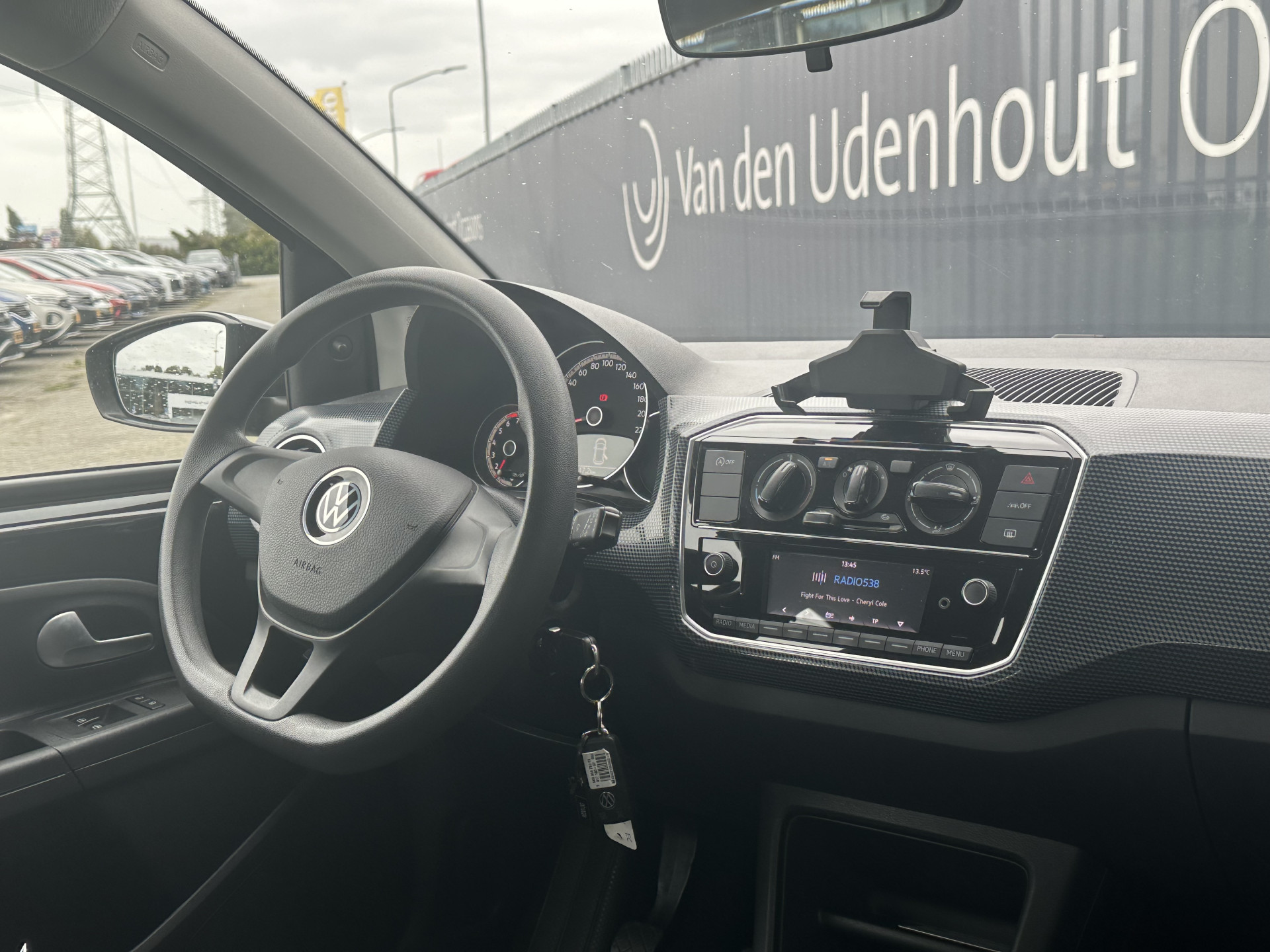 Volkswagen up!