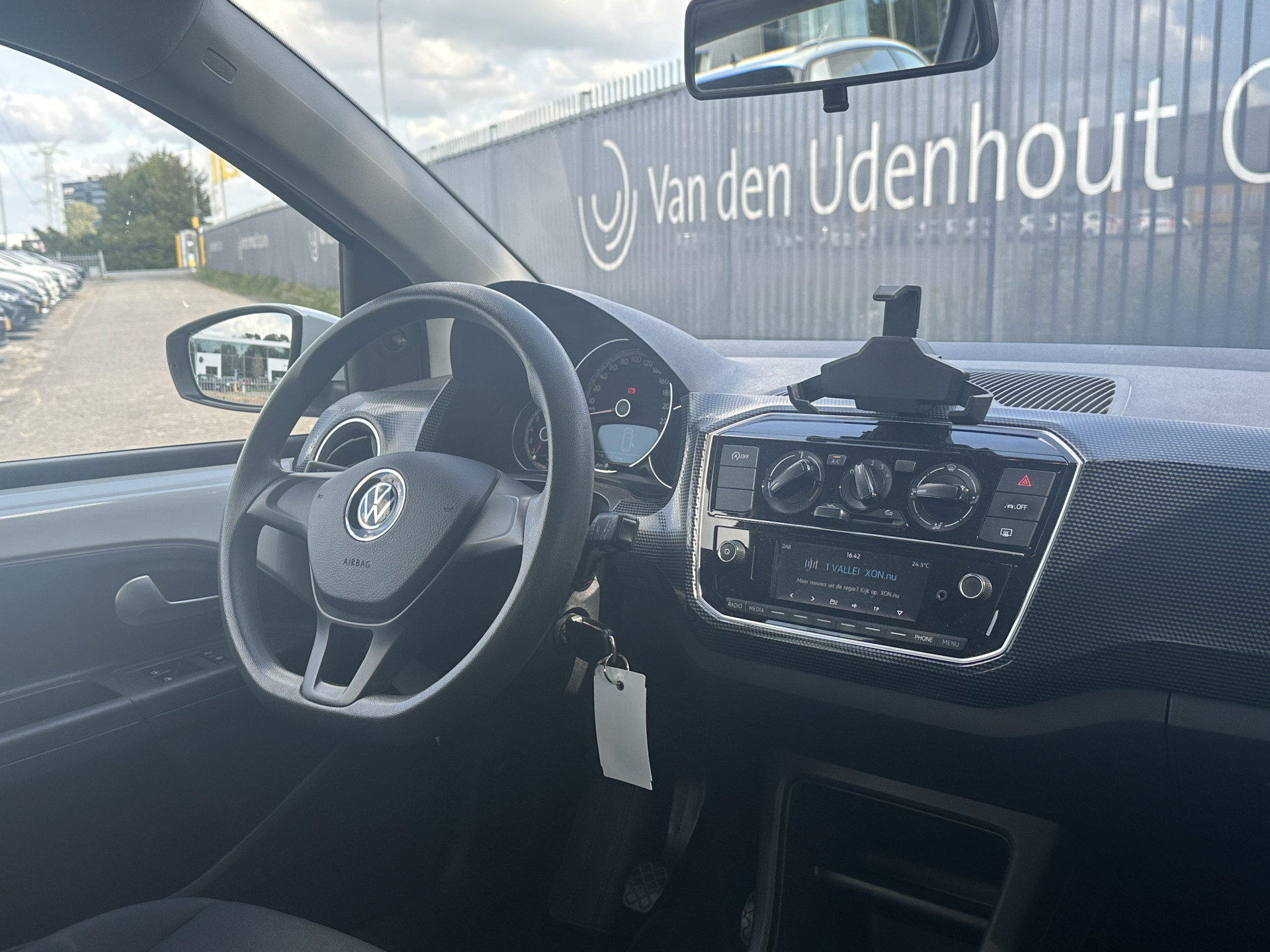 Volkswagen up!