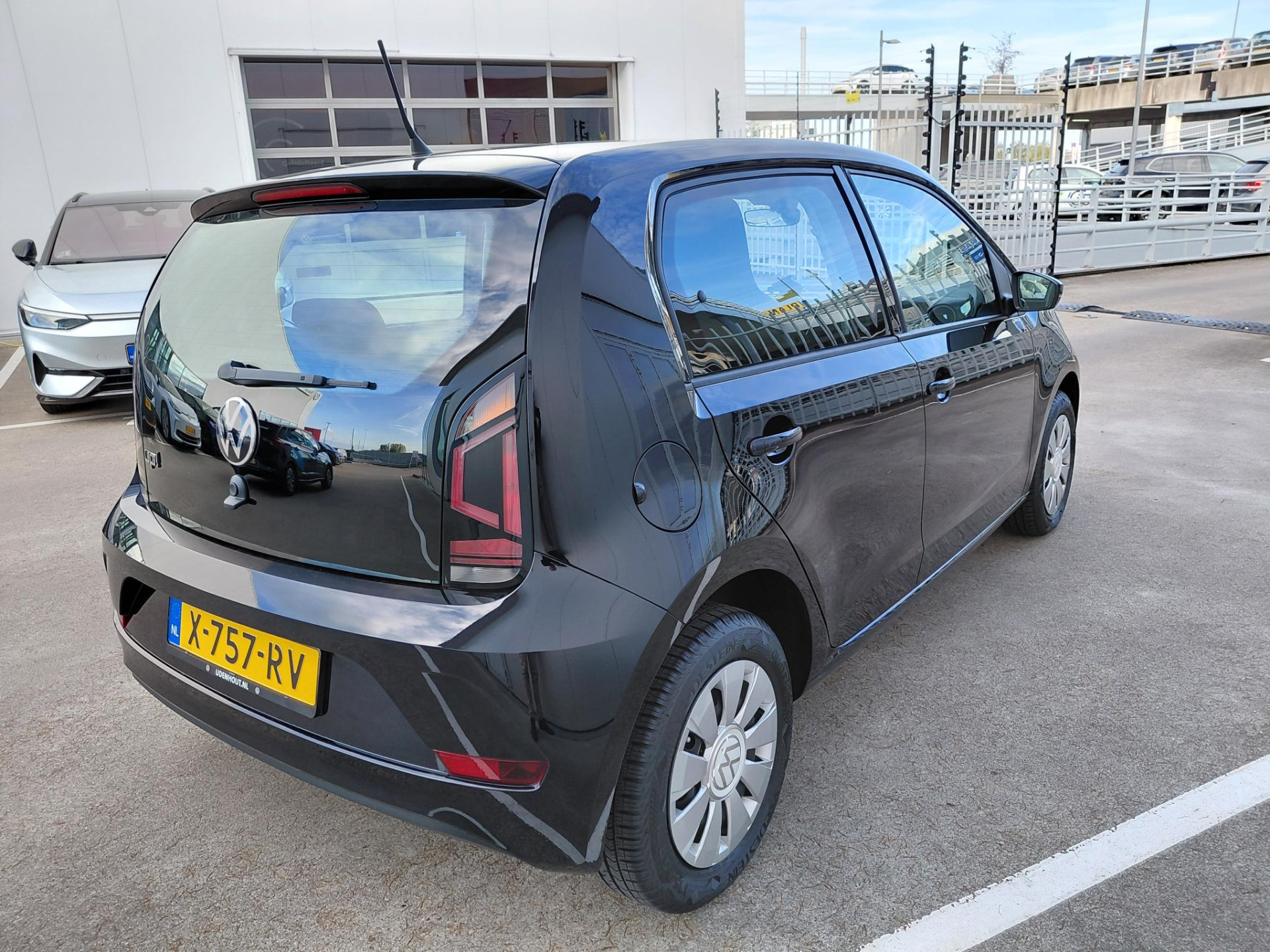 Volkswagen up!