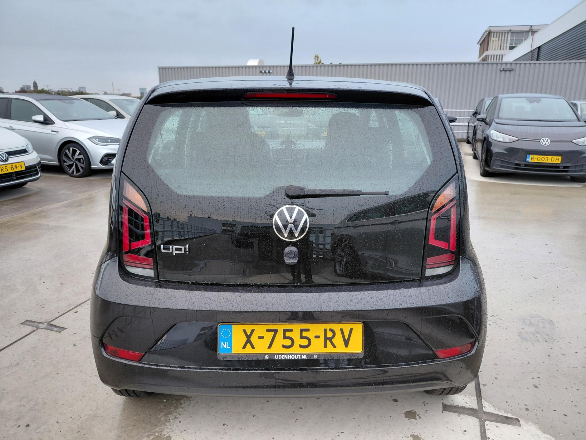 Volkswagen up!